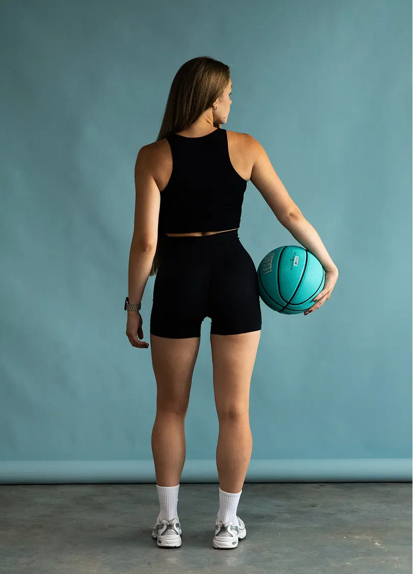Бесшовные шорты в рубчик с пуш-ап эффектом SHORTS RIB SHAPE black (черный)