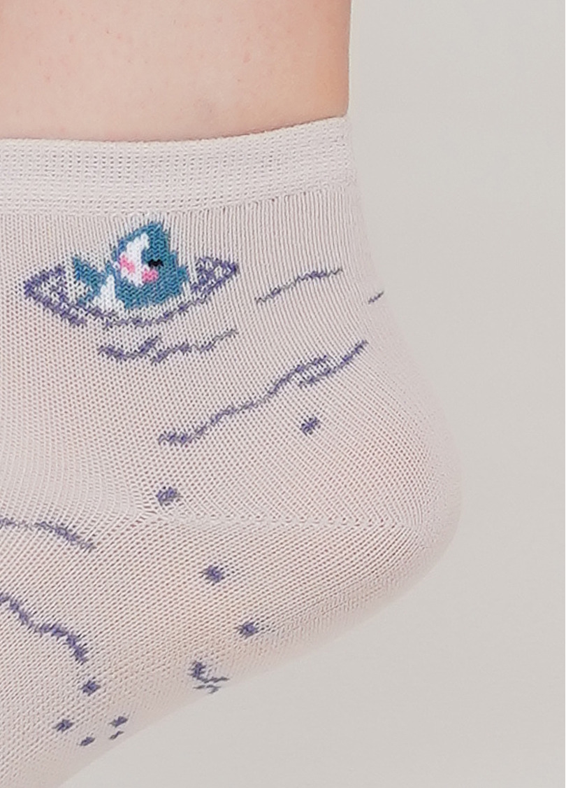 Детские короткие носки с рисунком акул KS2 MARINE 001 (бежевый)