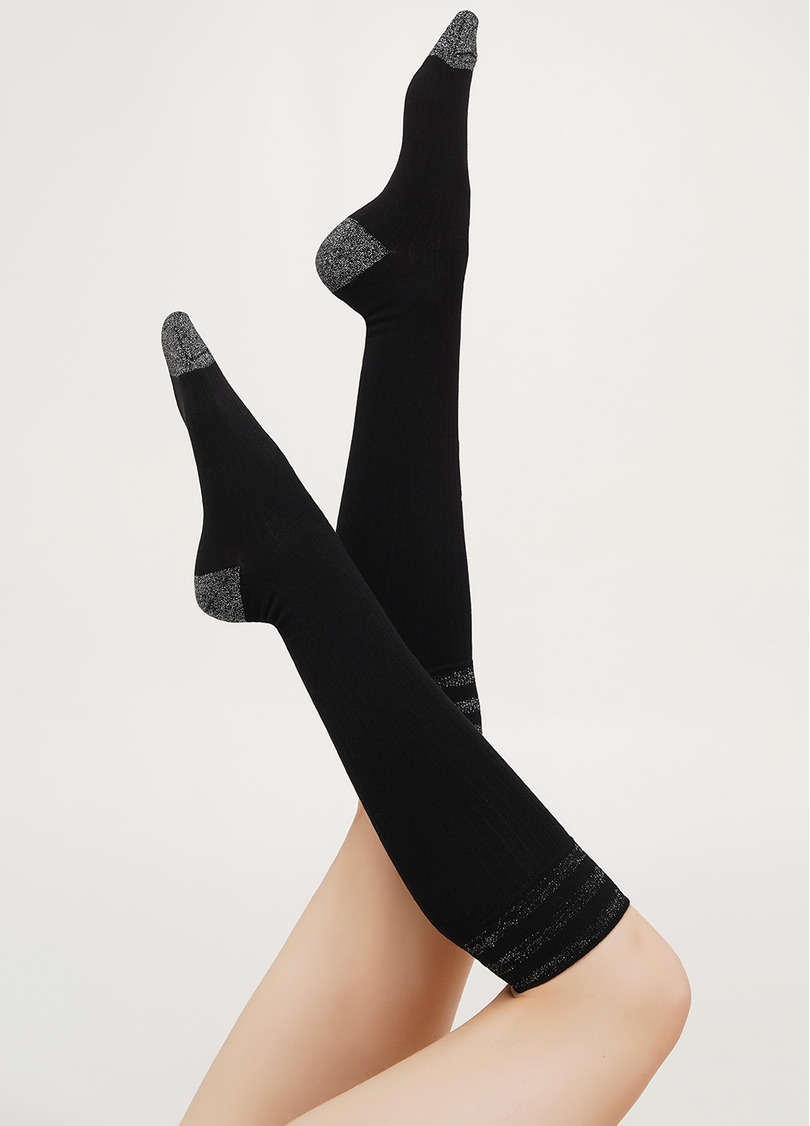 Хлопковые гольфы в рубчик с люрексом WG1 LUREX RIB 002 black/silver metallic (черный)