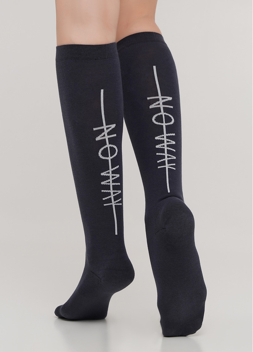 Бавовняні гольфи з вертикальним написом ззаду WG1 TEXT 001 (темно-сірий)