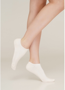 Жіночі короткі шкарпетки WS1 FASHION NUDE 043 ecru (білий)