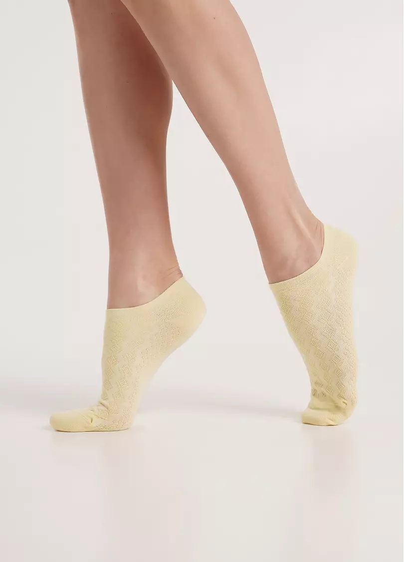 Короткі шкарпетки з плетеним візерунком WS1 SOFT BACKGROUND 003 light yellow (жовтий)