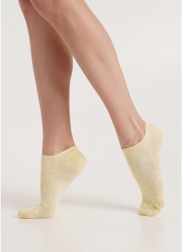 Короткі шкарпетки з квітковим візерунком WS1 SOFT BACKGROUND 004 light yellow (жовтий)