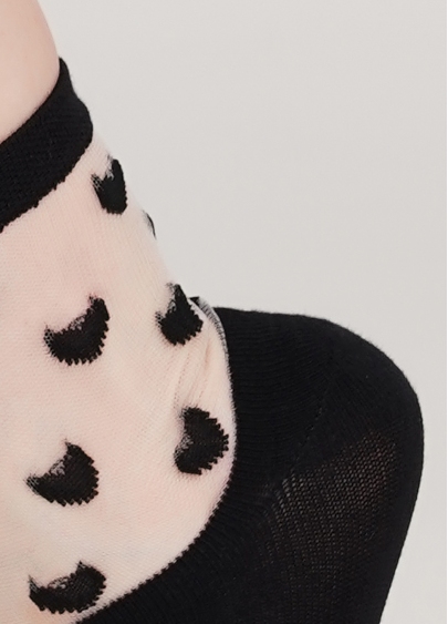 Шкарпетки жіночі з сердечками на прозорому тлі WS2 CRISTAL 008 [WS2C/Mn-008] (чорний)