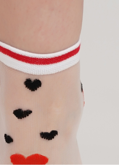 Женские носки прозрачные с узором в сердечки WS2 CRISTAL 065 (красный)