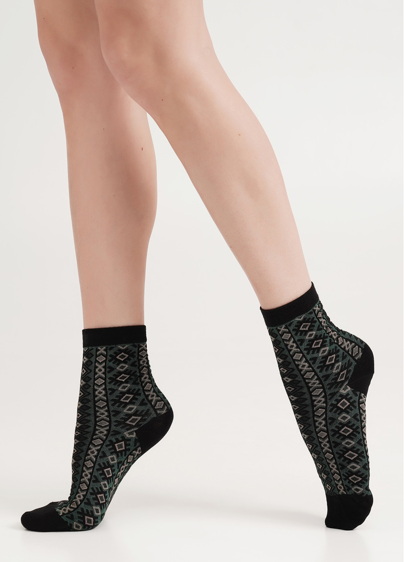 Бавовняні шкарпетки з візерунком WS3 BACKGROUND 005 black/green (чорний/зелений)