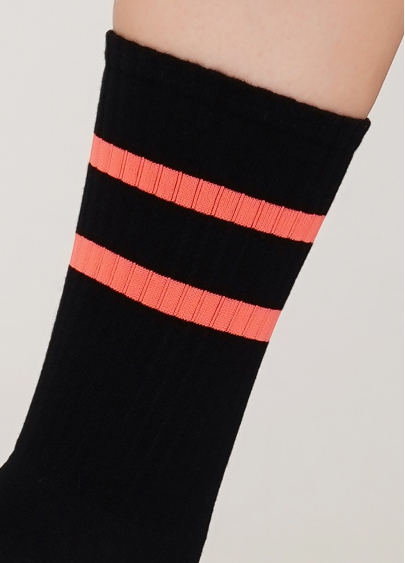 Жіночі високі шкарпетки з неоновими смужками WS4 SOFT NEON 002 (чорний/помаранчевий)