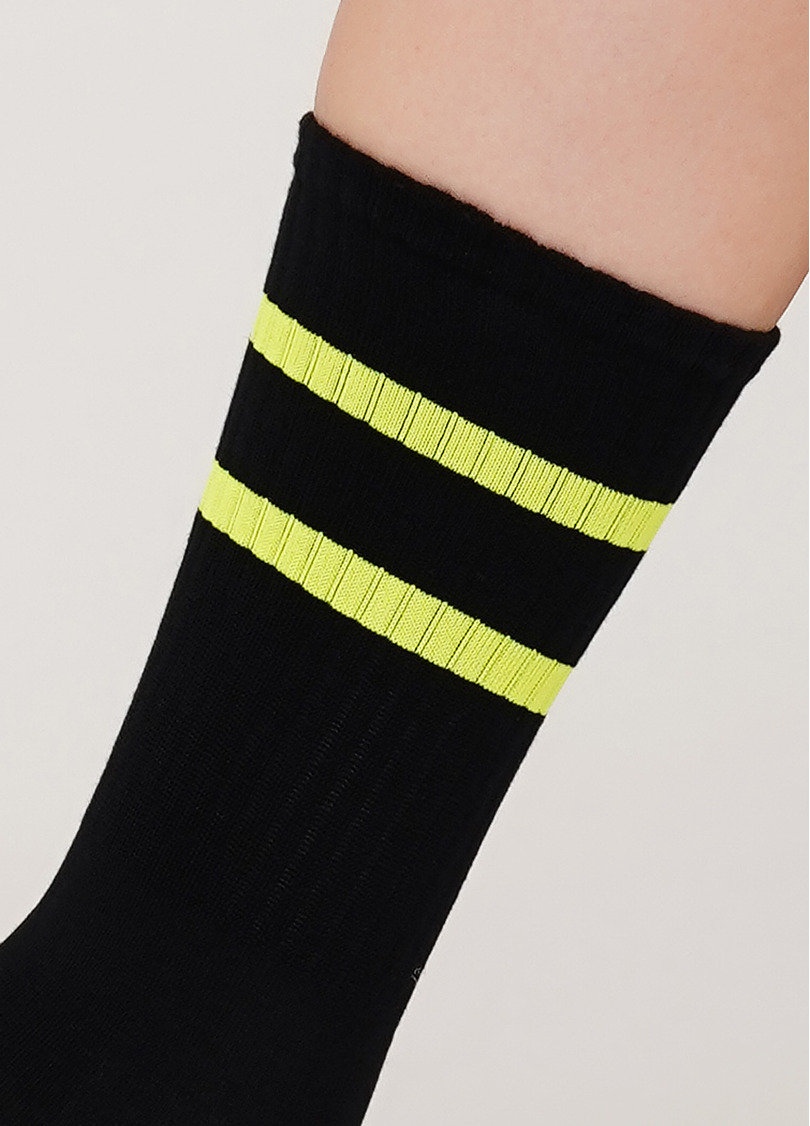 Женские высокие носки с неоновыми полосками WS4 SOFT NEON 002 (черный/желтый)