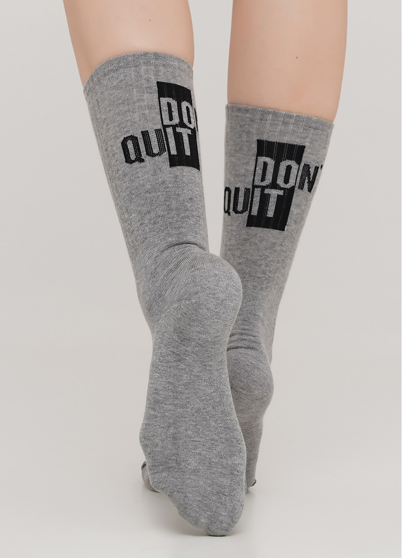 Хлопковые носки высокие с принтом сзади WS4 TEXT STRONG 002 (светло-серый)