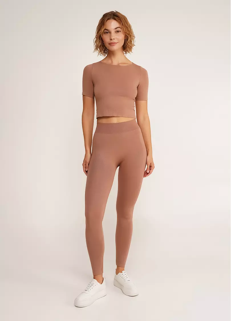 Укорочена безшовна футболка CROP T-SHIRT mokko (коричневий)