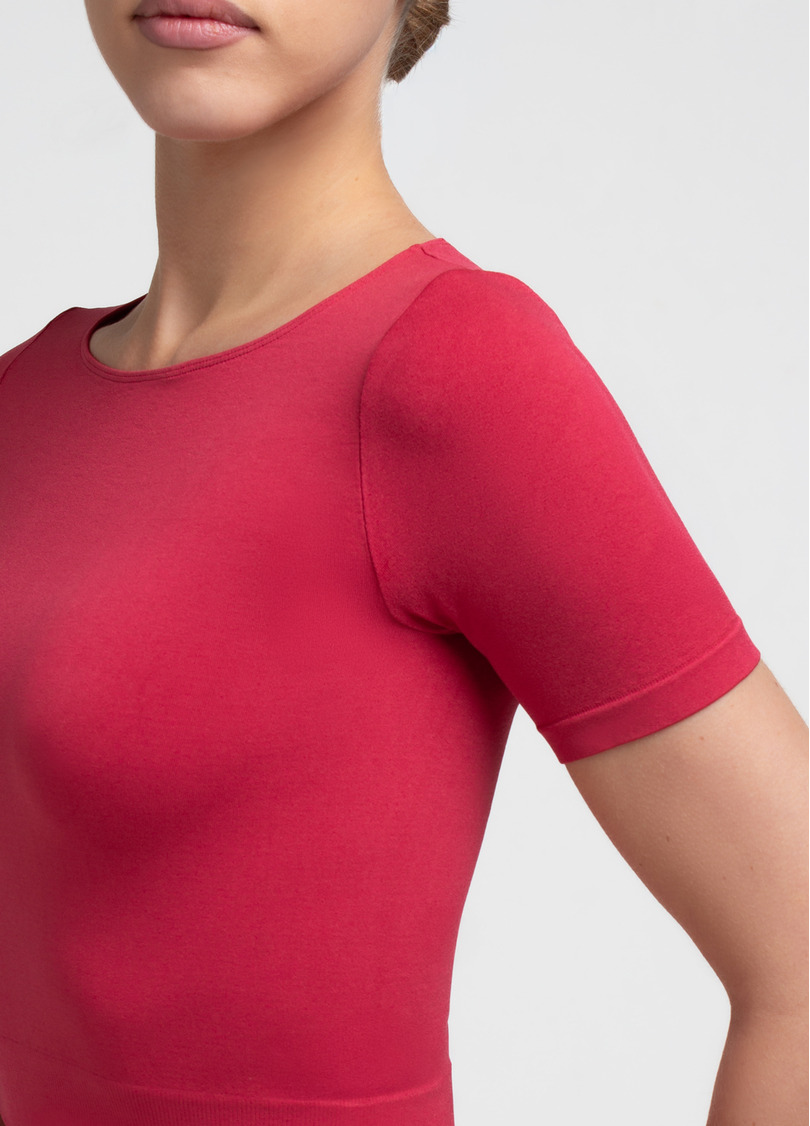 Укороченная бесшовная футболка CROP T-SHIRT winterberry (красный)