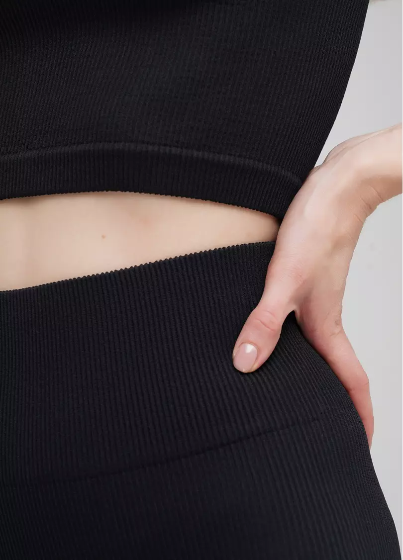 Топ в рубчик з мікрофібри HALTER TOP RIB black (чорний)