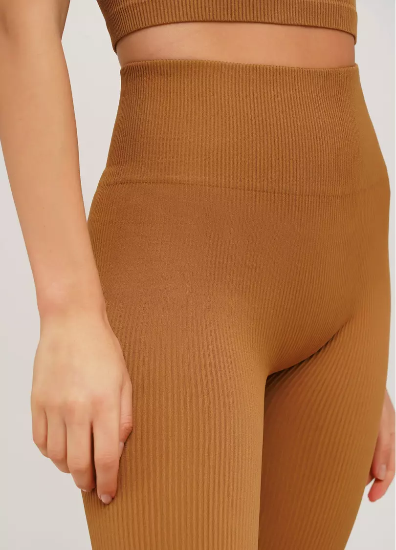 Легінси в рубчик з моделюючим швом ззаду LEGGINGS RIB ermine (коричневий)